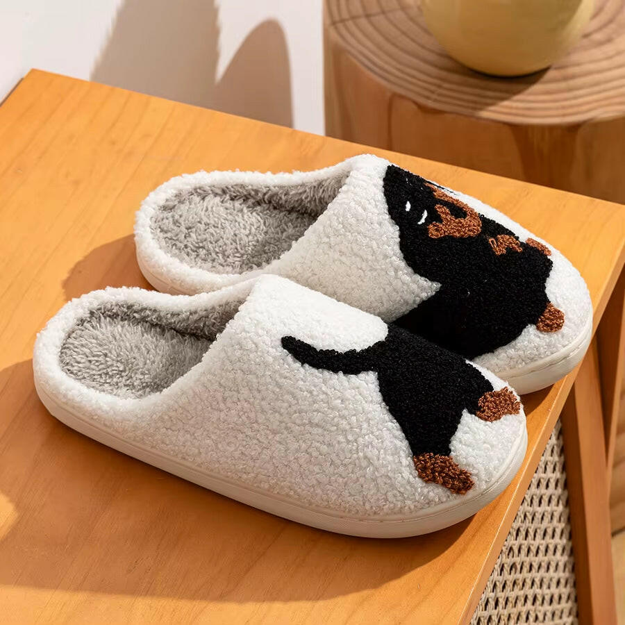 Cozy Cartoon Black Dog Plush Slippers for Women – Adorable & Warm Indoor Footwear.