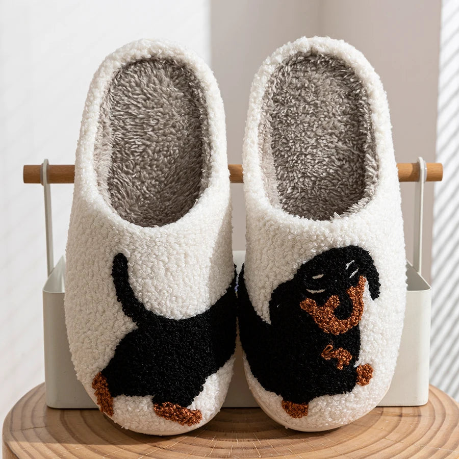 Cozy Cartoon Black Dog Plush Slippers for Women – Adorable & Warm Indoor Footwear.