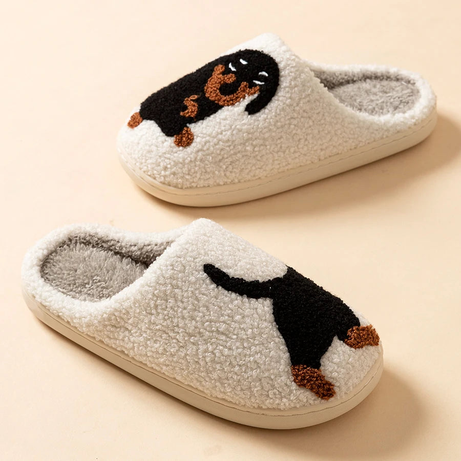 Cozy Cartoon Black Dog Plush Slippers for Women – Adorable & Warm Indoor Footwear.
